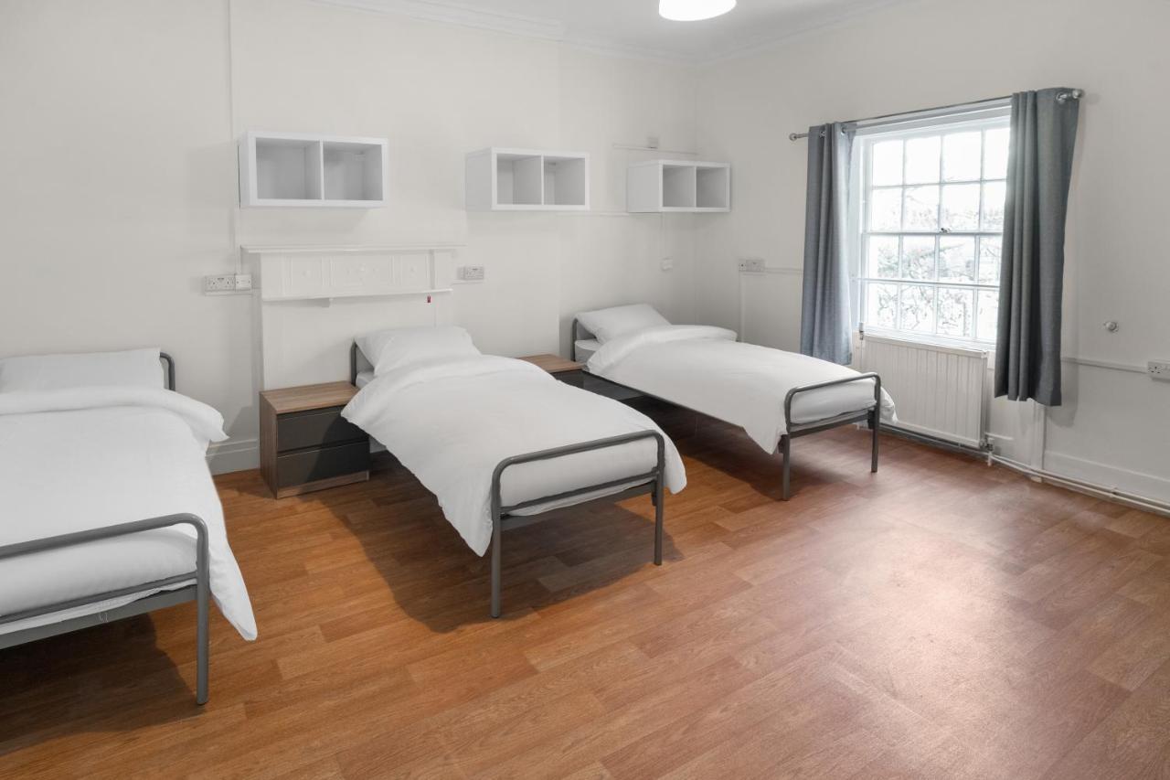 Holland House Hostal Londres